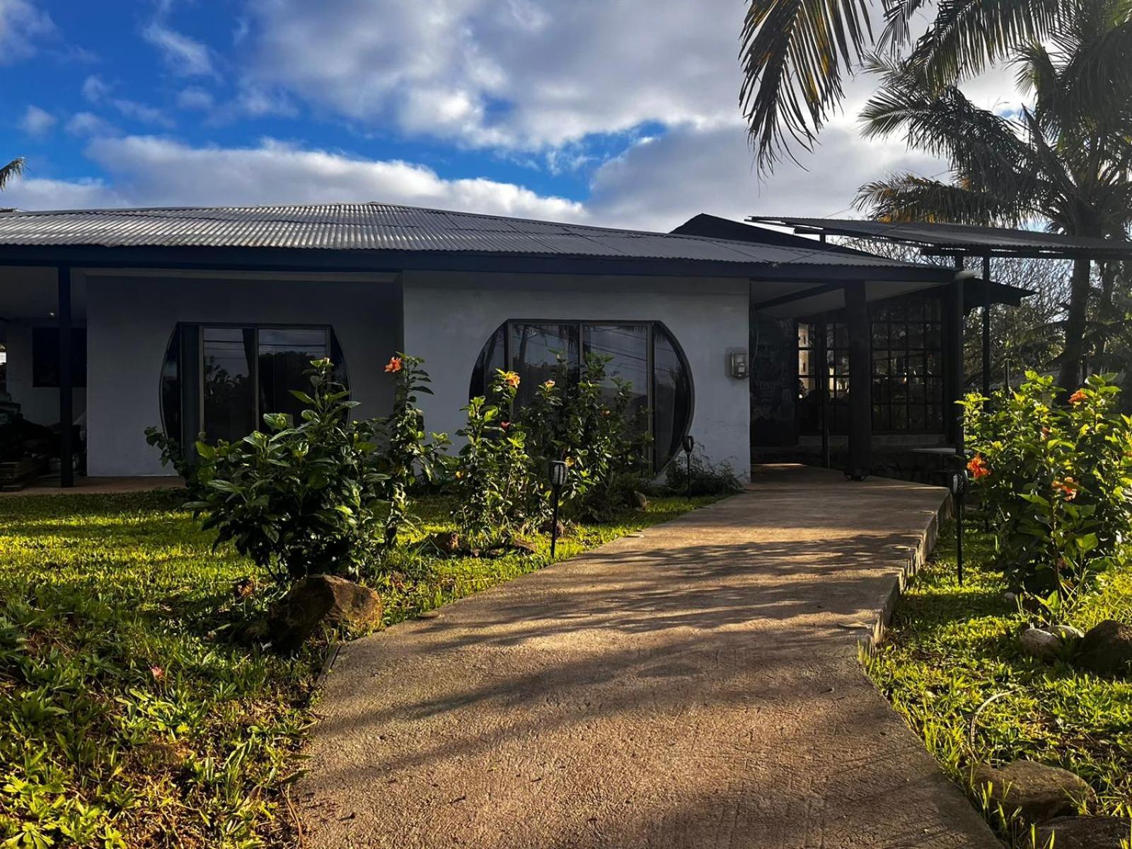 Hotel Hanau'Eepe Hanga Roa Exterior foto